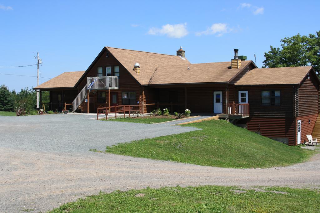 Smith Rock Chalets Scotsburn Exterior photo