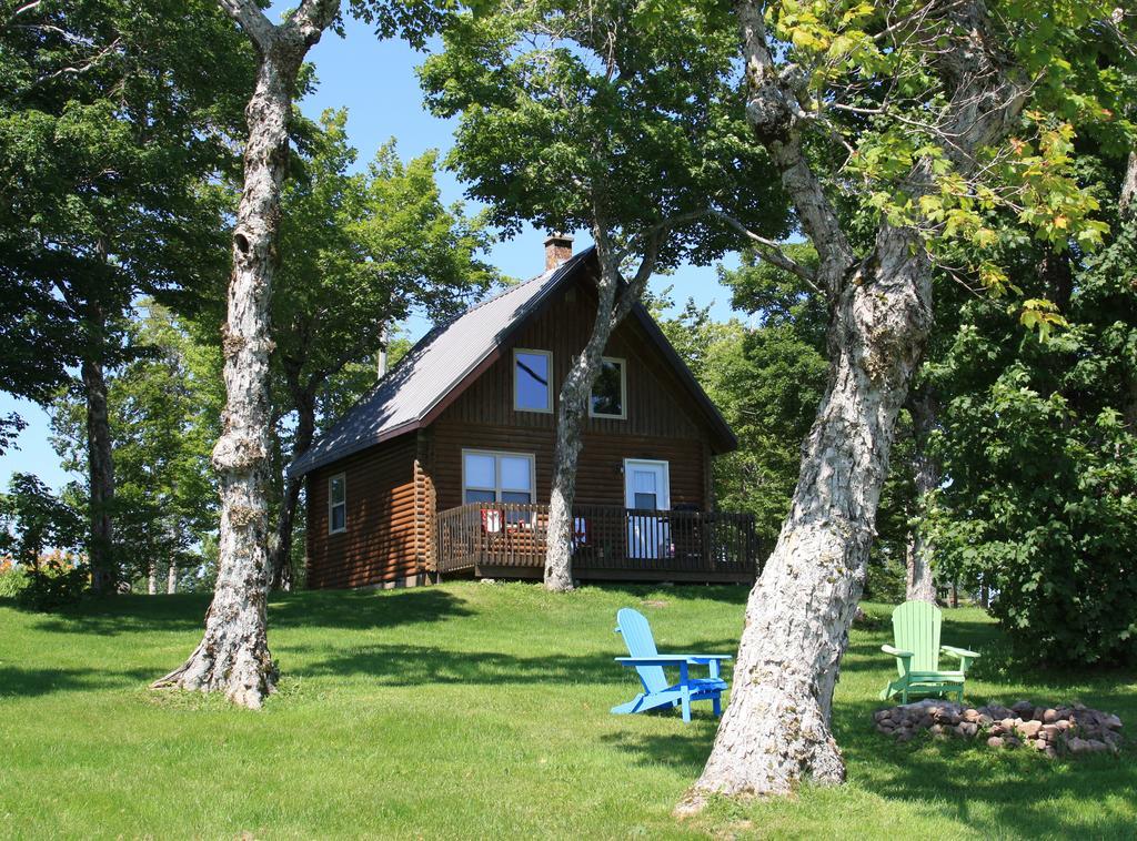 Smith Rock Chalets Scotsburn Exterior photo