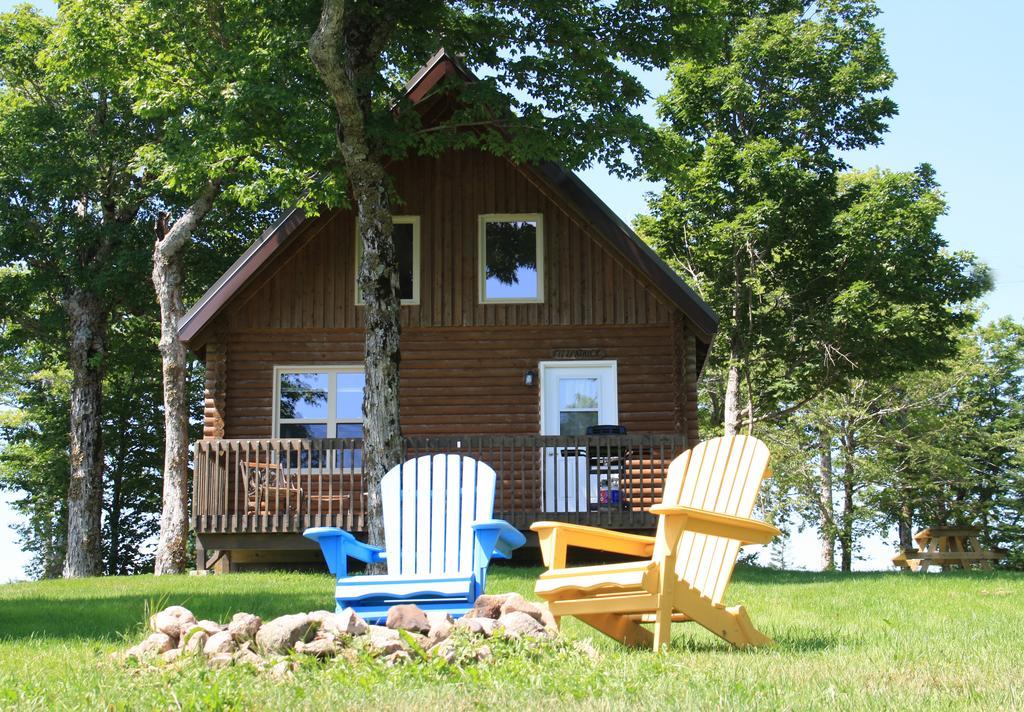 Smith Rock Chalets Scotsburn Exterior photo