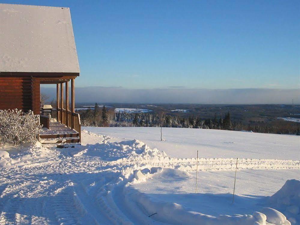 Smith Rock Chalets Scotsburn Exterior photo